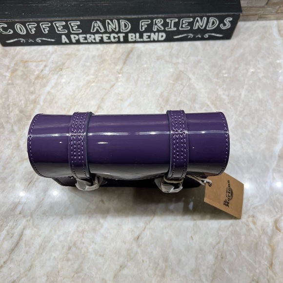 DR. MARTENS PATENT LEATHER CROSSBODY BAG
BLACKCURRANT - Picture 10 of 15